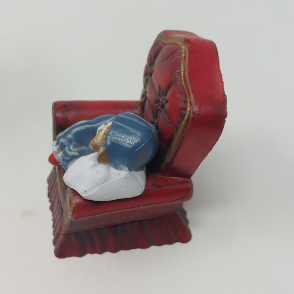 Wangs International Sleeping Bear On A Chair Figure Plastic Christmas Decoration - Picture 3 of 7